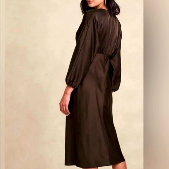 BANANA REPUBLIC BLOUSSANT-SLEEVE MIDI DRESS - Picture 2 of 7